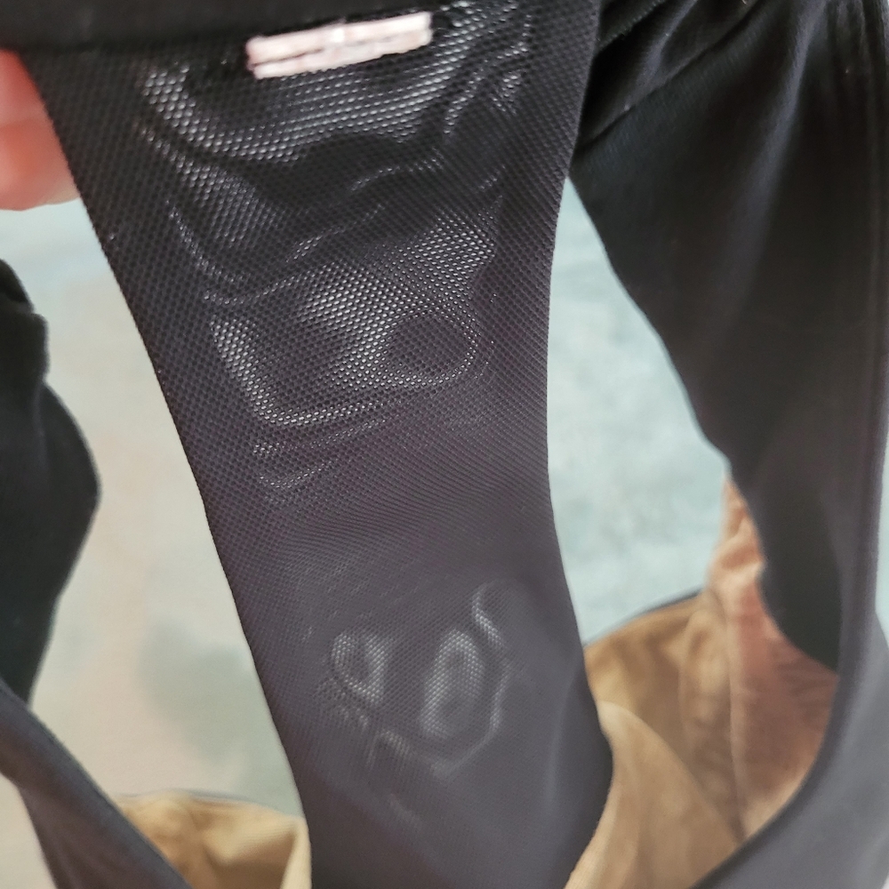 Lululemon Tank - Picture 6 of 9